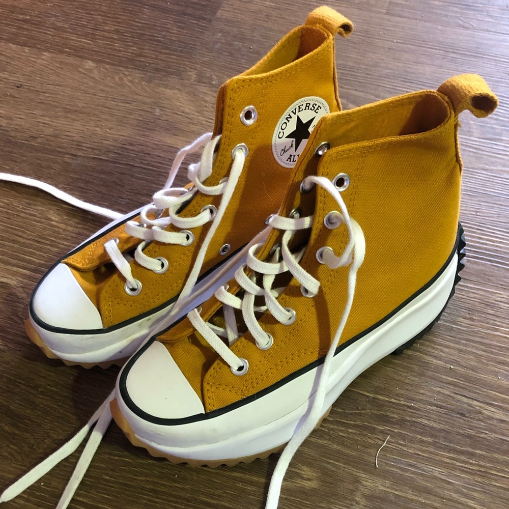 Converse run star hike yellow
